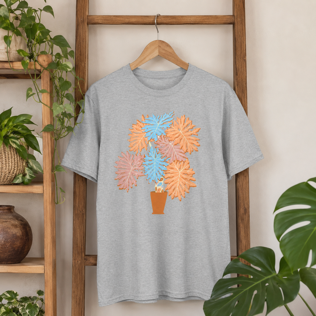Thaumatophyllum bipinnatifidum – Women’s Graphic Tee