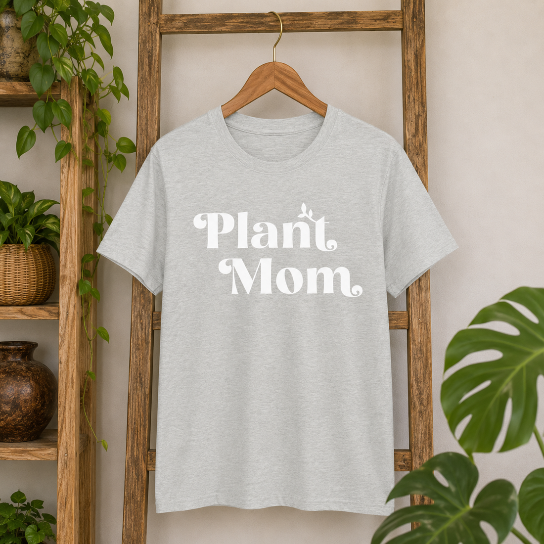 Plant Mom - Women's Cotton t-shirt