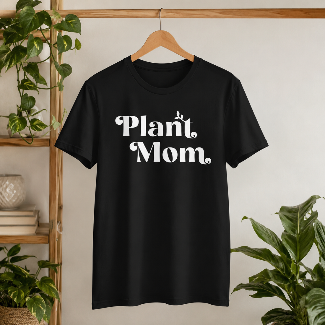 Plant Mom - Women's Cotton t-shirt